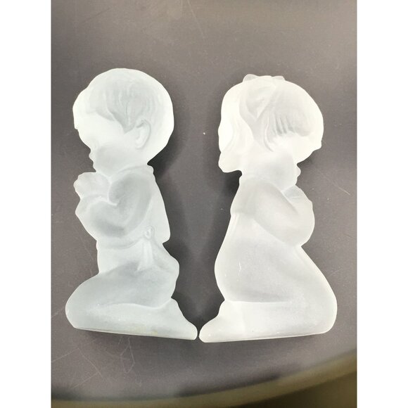 Vintage Fenton Frosted Satin Glass Praying Children Figurines 4'' Pair - Picture 12 of 16
